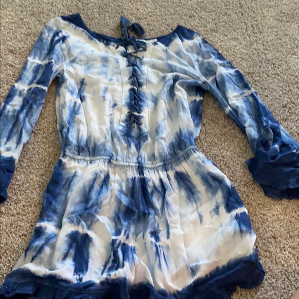 romper blue and white